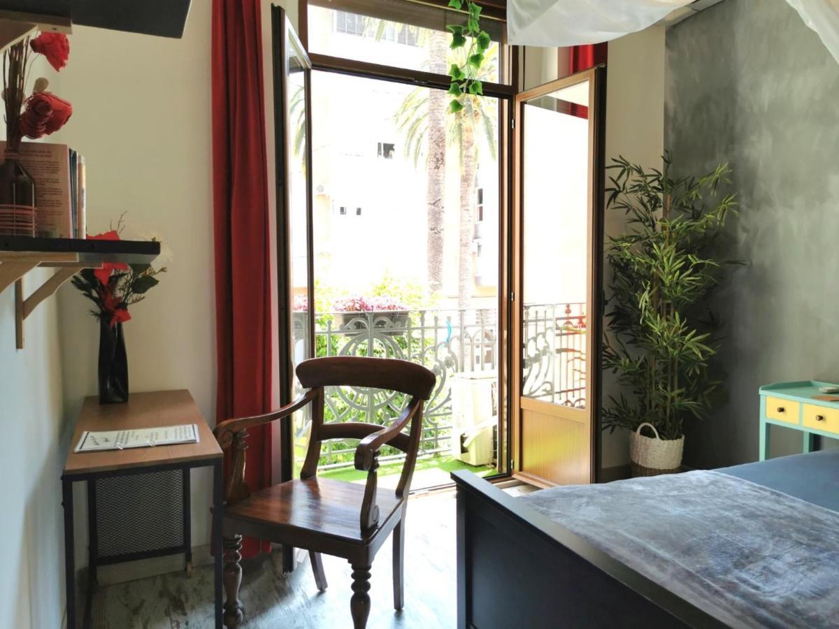 Portrait Boutique Guesthouse Valencia Exteriör bild