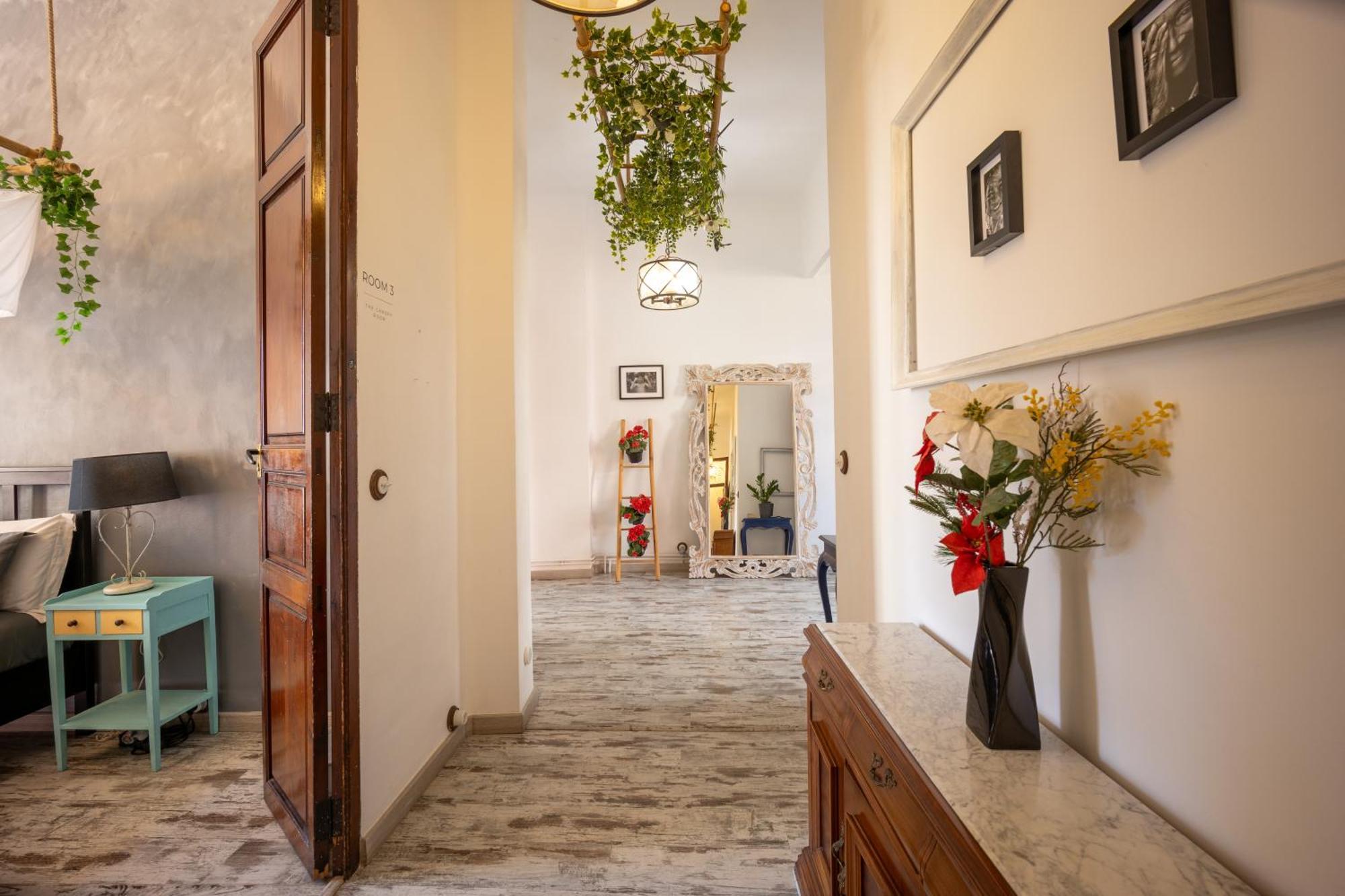 Portrait Boutique Guesthouse Valencia Exteriör bild